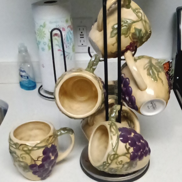 Six Cups/Mugs - Picture 2 of 5